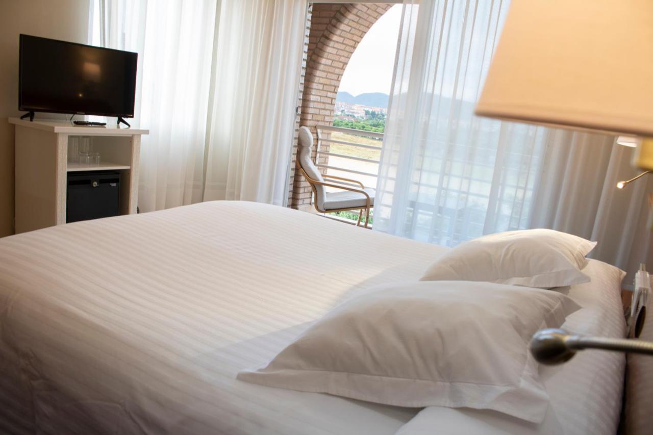 Hotel Olimpo Isla Plana Dış mekan fotoğraf