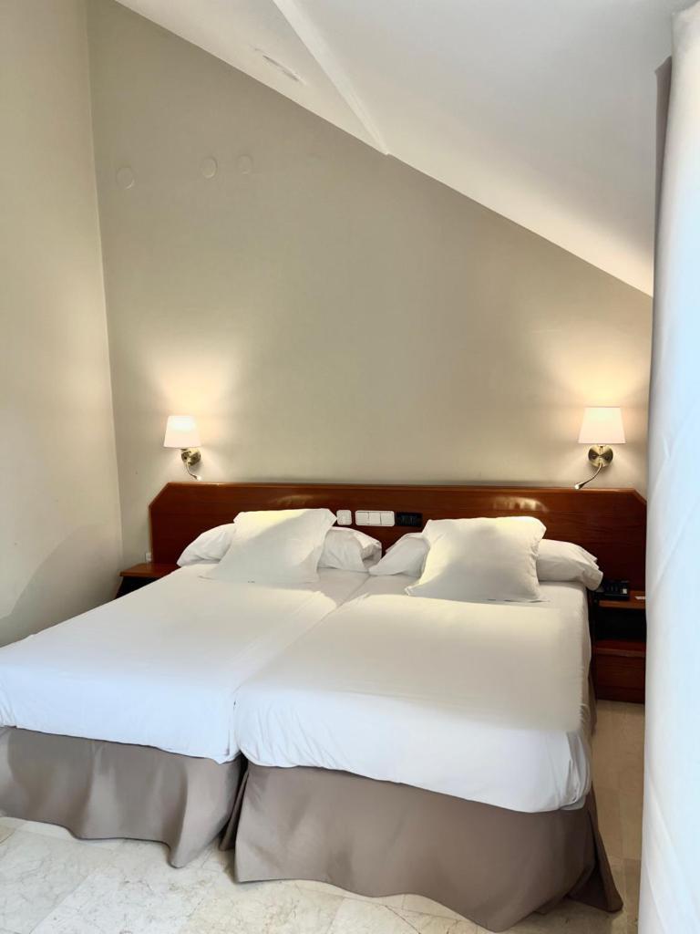Hotel Olimpo Isla Plana Oda fotoğraf